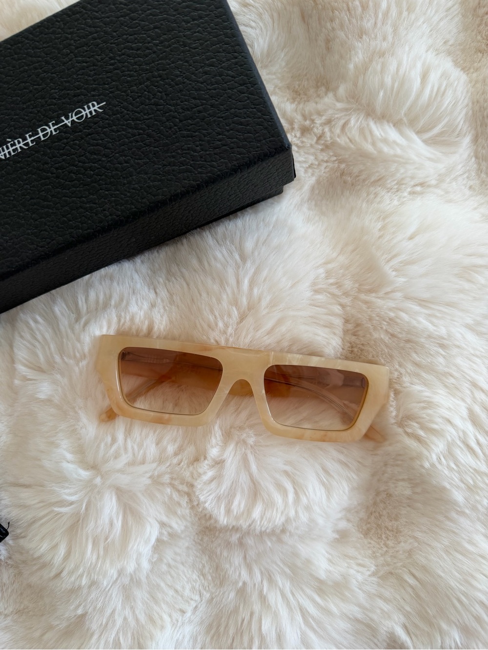 Maniere De Voir Beige Rectangular Sunglasses with Brown Gradient Lenses
